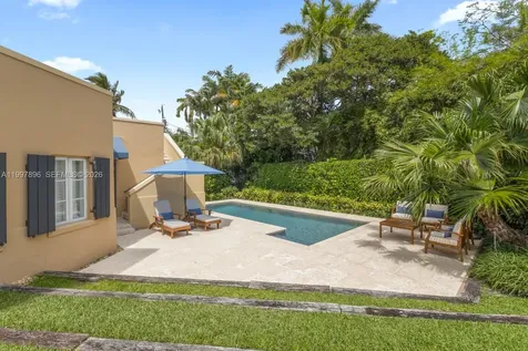 685 Harbor Lane Key Biscayne FL 33149