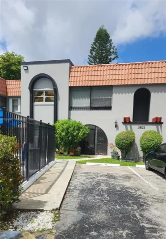 3811 NW 84th Avenue Sunrise FL 33351