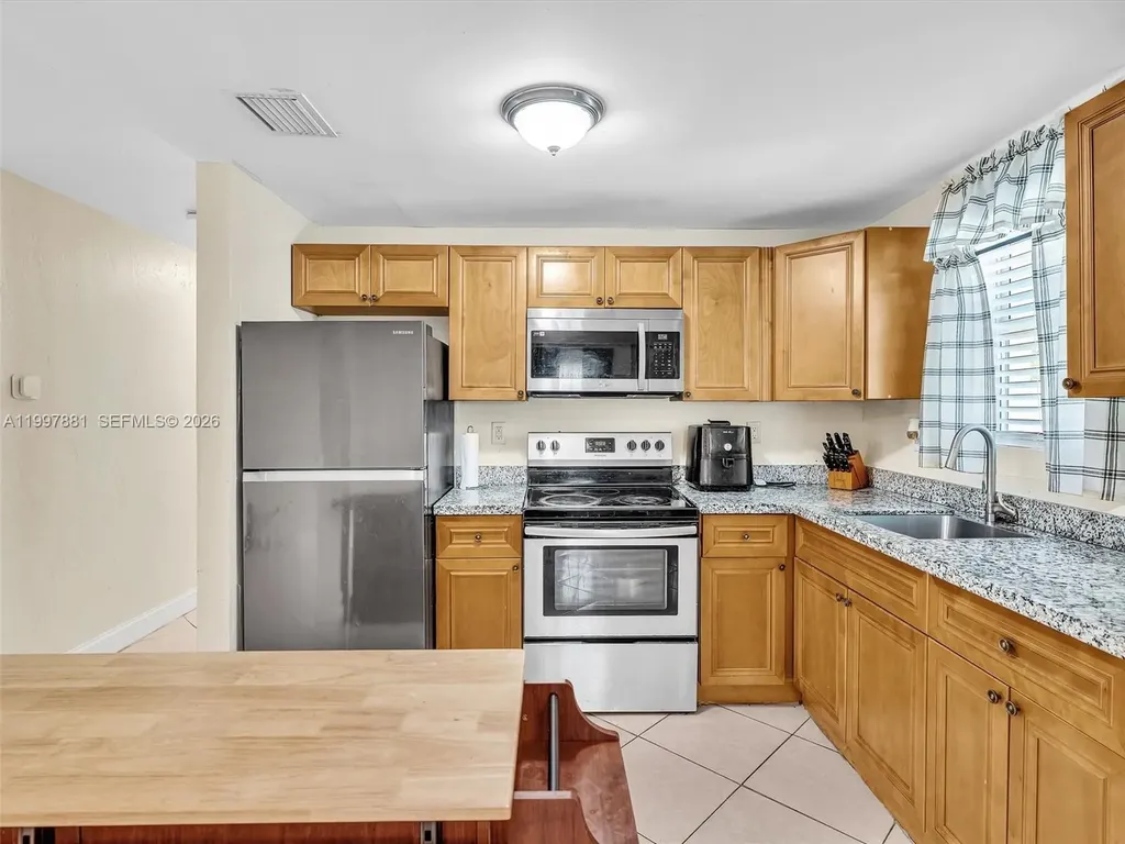 535 NW 29th Terrace Fort Lauderdale FL 33311