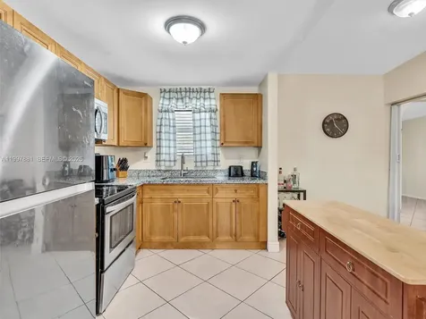 535 NW 29th Terrace Fort Lauderdale FL 33311