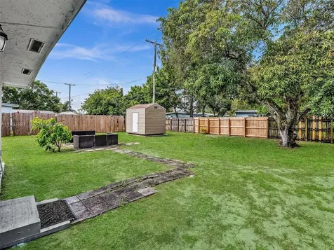 535 NW 29th Terrace Fort Lauderdale FL 33311