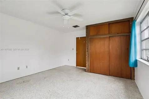 4756 SW 7th Street Miami FL 33134