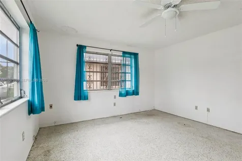 4756 SW 7th Street Miami FL 33134