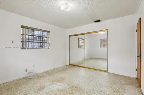 4756 SW 7th Street Miami FL 33134