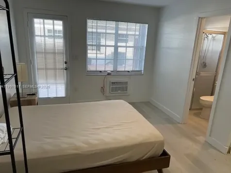 Hallandale Beach FL 33009
