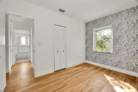 5510 SW 76th Street Miami FL 33143