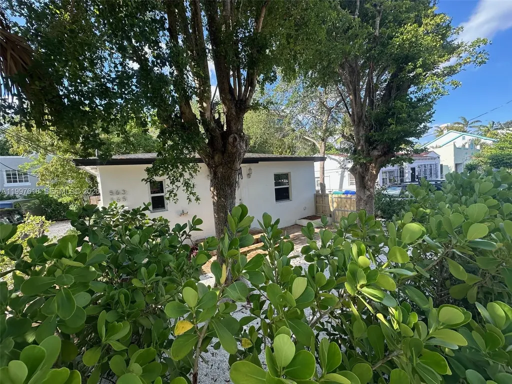 563 NE 65th Street Miami FL 33138