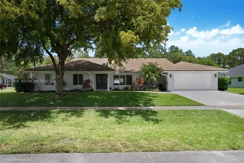 13433 La Mirada Circle Wellington FL 33414
