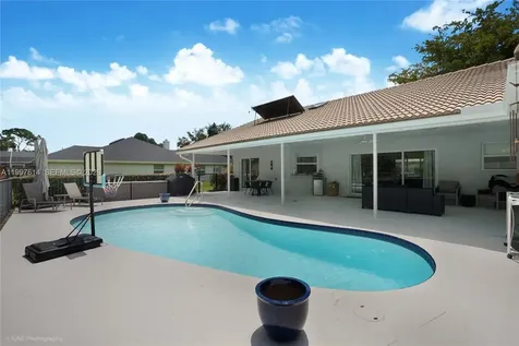 13433 La Mirada Circle Wellington FL 33414