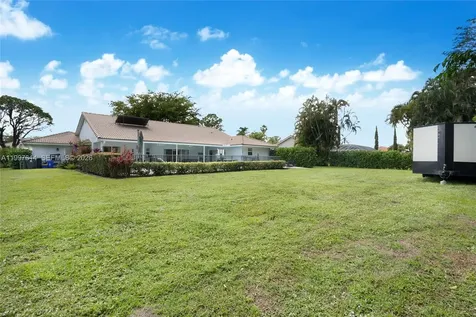 13433 La Mirada Circle Wellington FL 33414