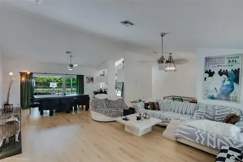 13433 La Mirada Circle Wellington FL 33414