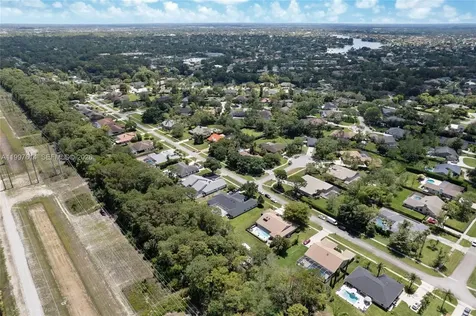 13433 La Mirada Circle Wellington FL 33414