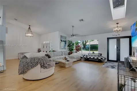 13433 La Mirada Circle Wellington FL 33414