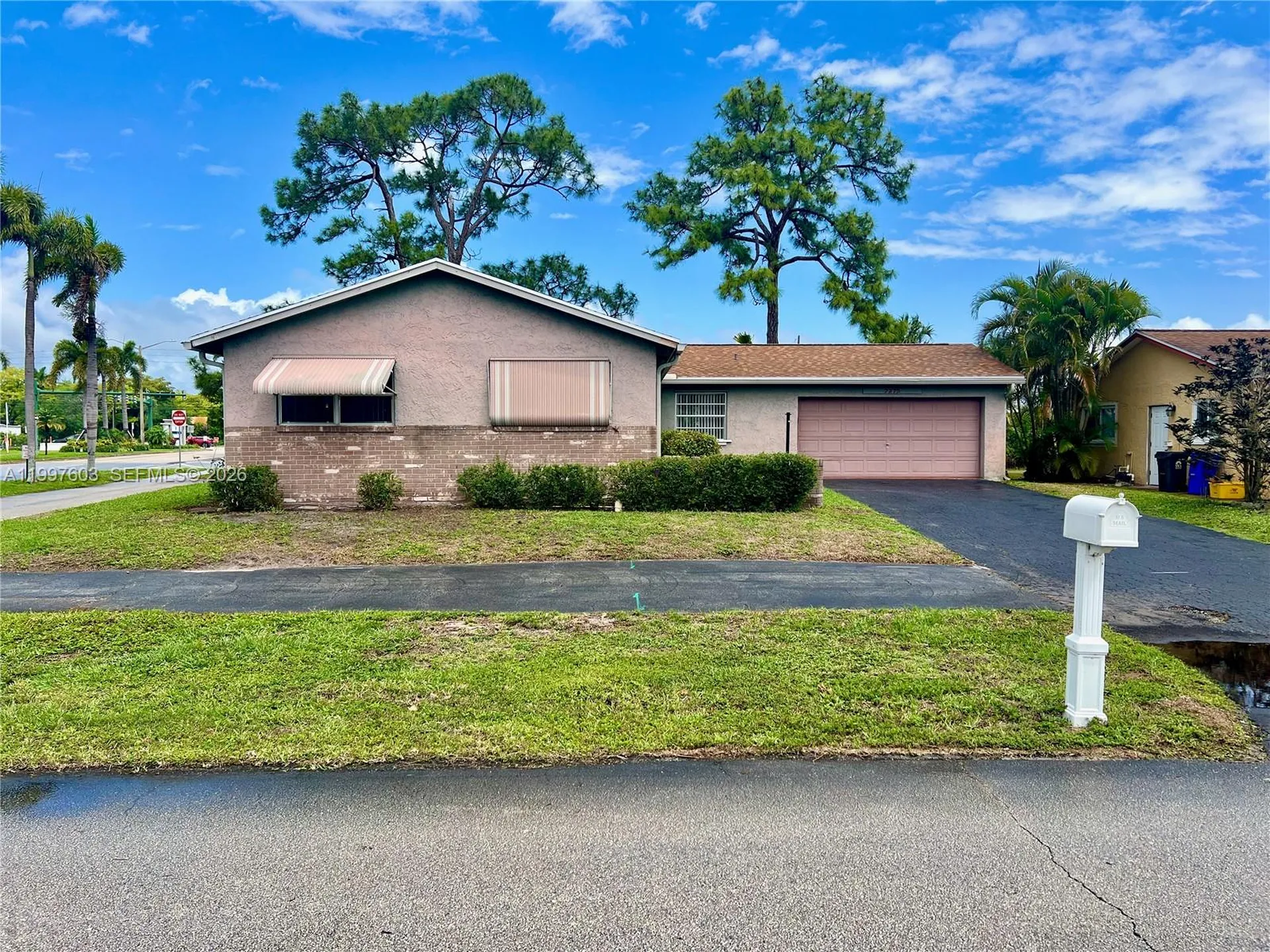 7275 Pine Manor Drive Lake Worth FL 33467