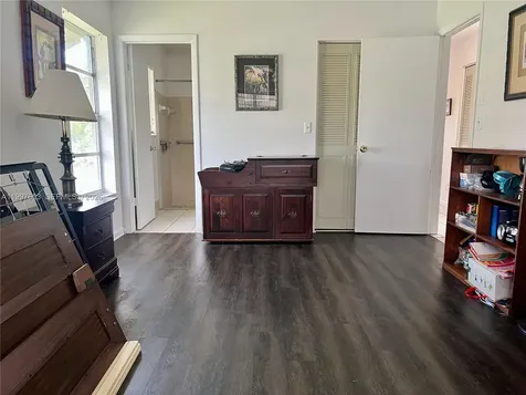 7275 Pine Manor Drive Lake Worth FL 33467
