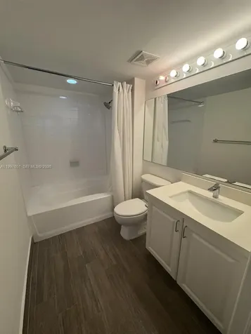 1155 Brickell Bay Drive Miami FL 33131