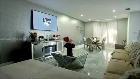 18499 NW 52nd Path Miami Gardens FL 33055