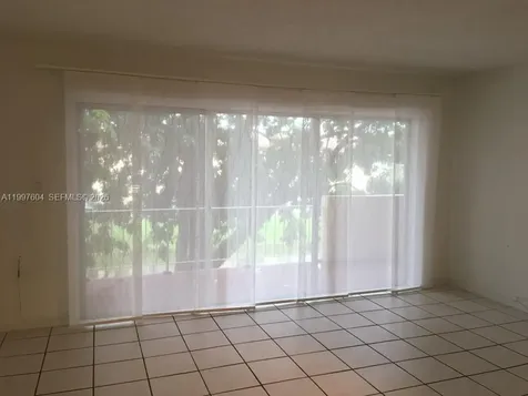 9375 Fontainebleau Boulevard Miami FL 33172
