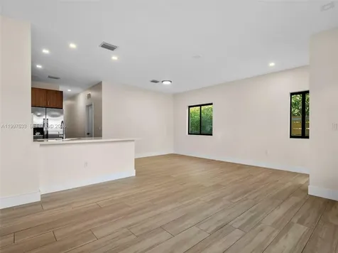 5428 NW 3rd Avenue Miami FL 33127