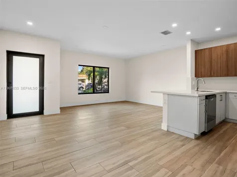 5428 NW 3rd Avenue Miami FL 33127