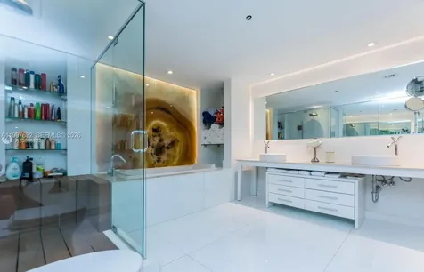 465 Brickell Avenue Miami FL 33131