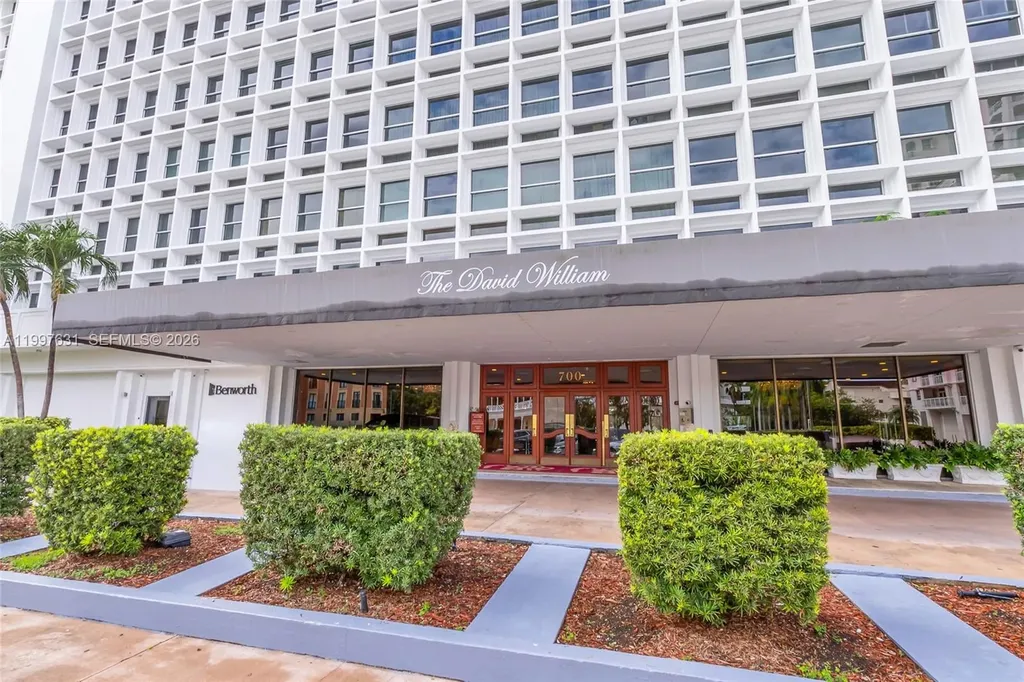 700 Biltmore Way Coral Gables FL 33134