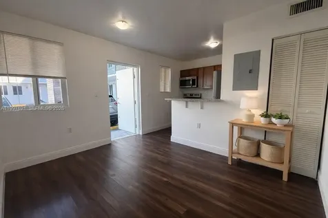 540 NW 7th Street Miami FL 33136