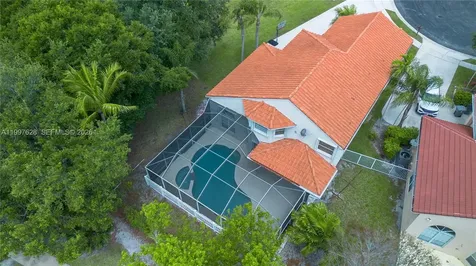 10974 N Danbury Way Boca Raton FL 33498