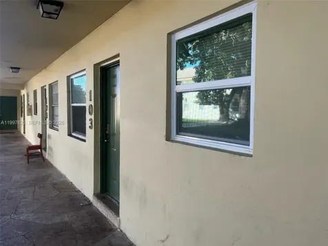 4800 NW 24th Court Lauderdale Lakes FL 33313