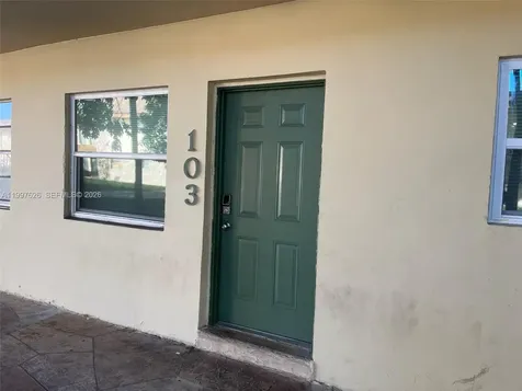 4800 NW 24th Court Lauderdale Lakes FL 33313
