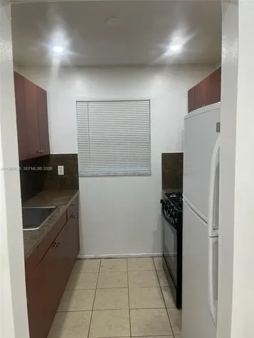 4800 NW 24th Court Lauderdale Lakes FL 33313