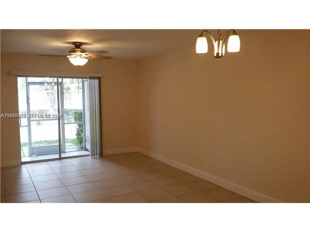 438 NE 210th Circle Terrace Miami FL 33179