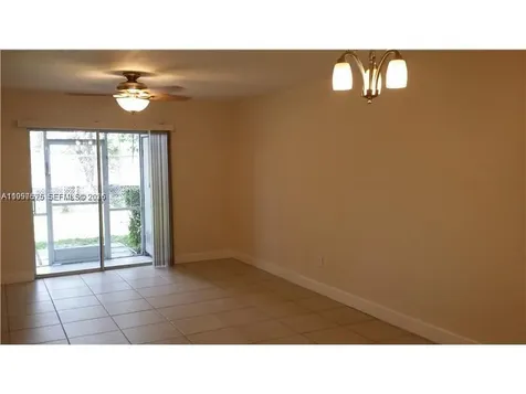 438 NE 210th Circle Terrace Miami FL 33179