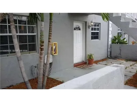 438 NE 210th Circle Terrace Miami FL 33179
