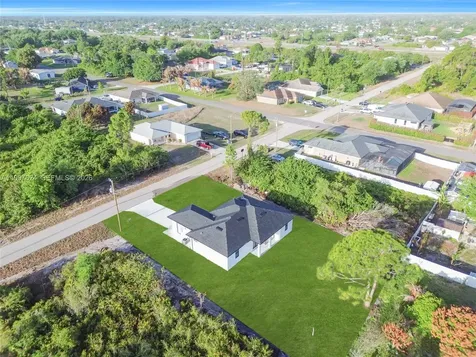 2924 5th Street SW Lehigh Acres FL 33976