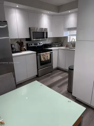 691 S Hollybrook Drive Pembroke Pines FL 33025