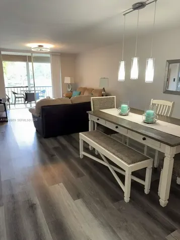 691 S Hollybrook Drive Pembroke Pines FL 33025