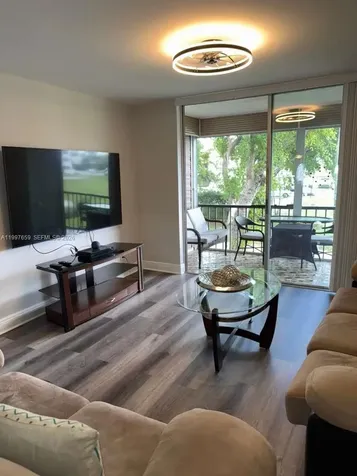 691 S Hollybrook Drive Pembroke Pines FL 33025
