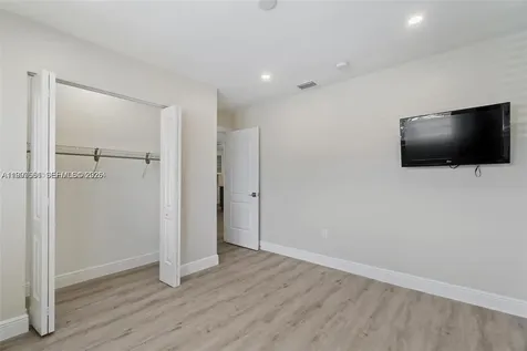 330 W 74th Place Hialeah FL 33014