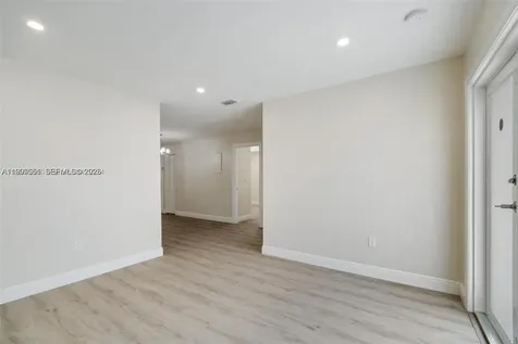 330 W 74th Place Hialeah FL 33014
