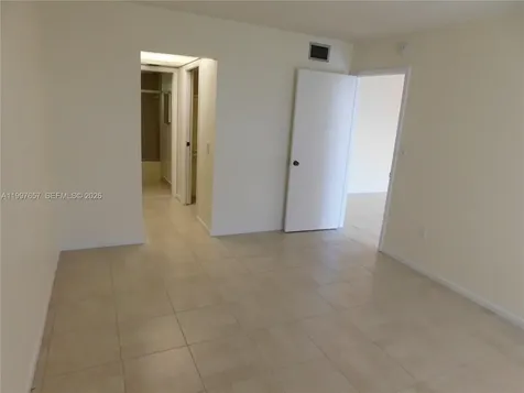 8065 SW 107 Avenue Miami FL 33173