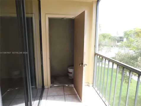 8065 SW 107 Avenue Miami FL 33173