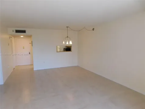8065 SW 107 Avenue Miami FL 33173
