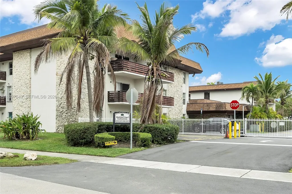 7473 SW 82nd Street Miami FL 33143