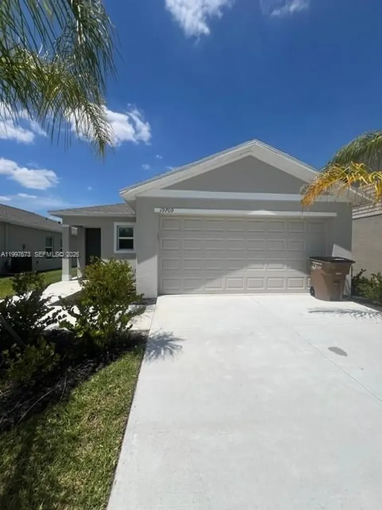 19709 Garden Ridge Court Lehigh Acres FL 33974