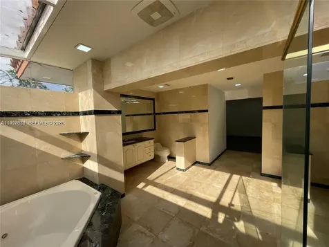 19740 W Saint Andrews Drive Hialeah FL 33015