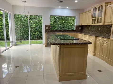 19740 W Saint Andrews Drive Hialeah FL 33015