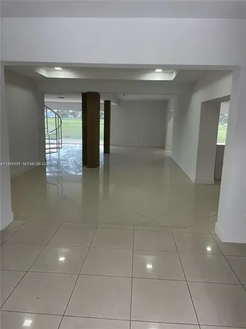 19740 W Saint Andrews Drive Hialeah FL 33015
