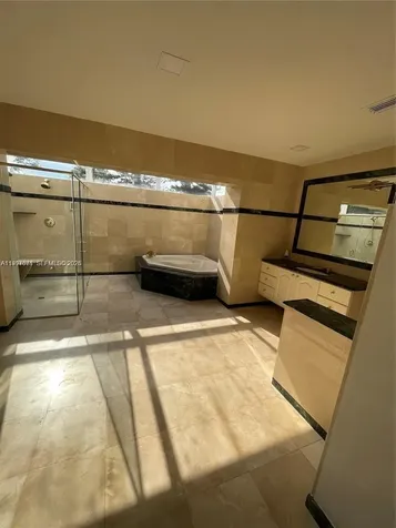 19740 W Saint Andrews Drive Hialeah FL 33015