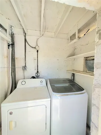 40 NW 44th Street Miami FL 33127